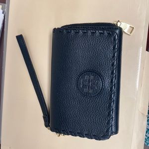 Tory Burch wallet with wristlet. Smoke free home. Clean. 6” wide. 4” deep.